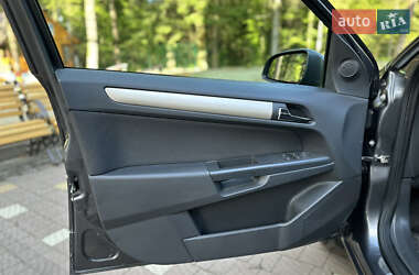 Универсал Opel Astra 2009 в 