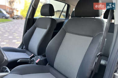 Универсал Opel Astra 2009 в 
