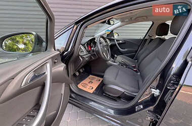 Універсал Opel Astra 2014 в 