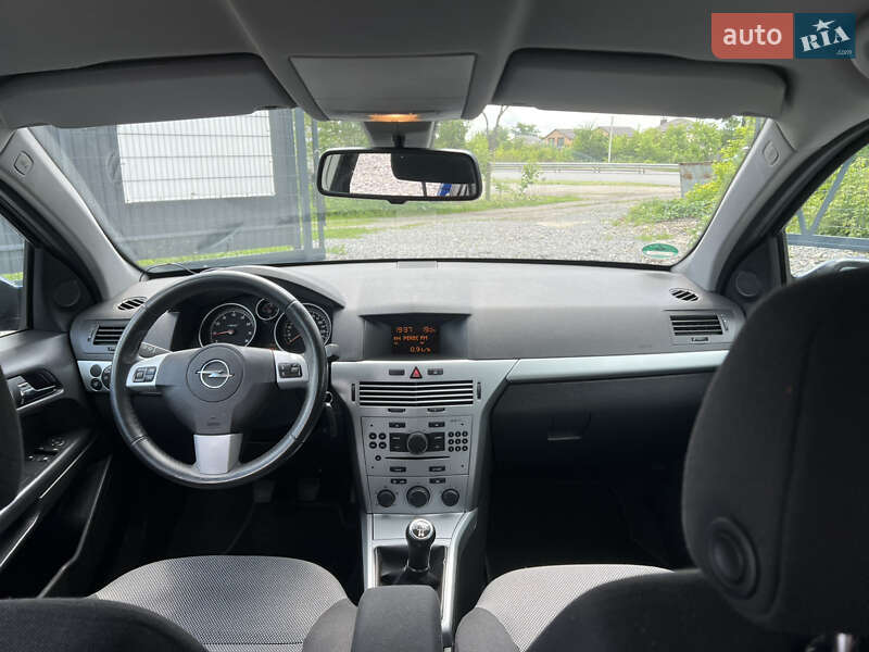 Універсал Opel Astra 2009 в Вінниці