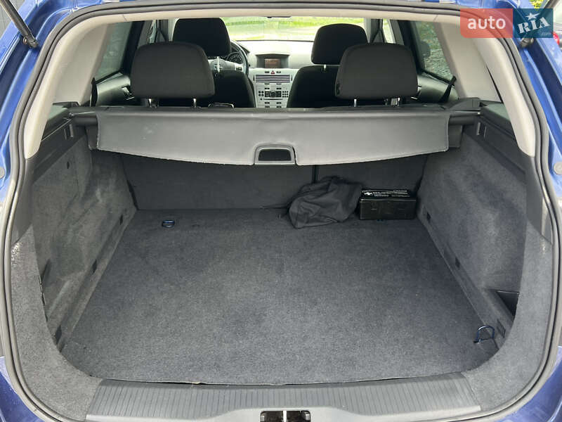 Універсал Opel Astra 2009 в Вінниці
