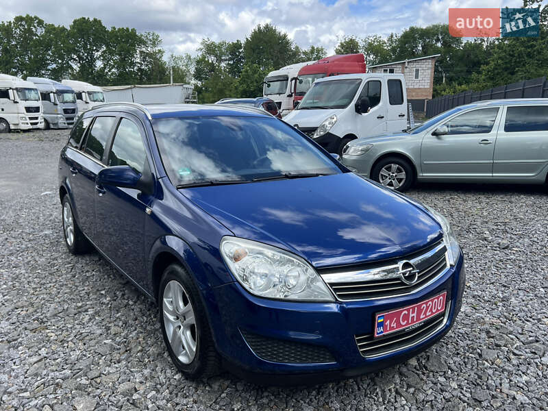 Універсал Opel Astra 2009 в Вінниці