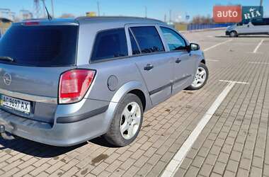 Универсал Opel Astra 2004 в 