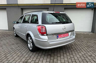 Универсал Opel Astra 2009 в 