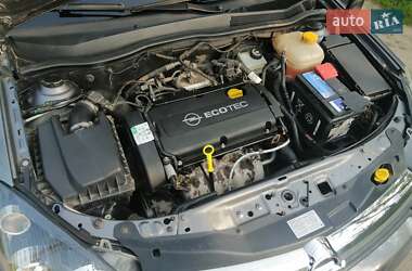 Універсал Opel Astra 2006 в 