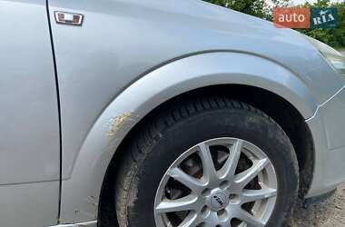 Універсал Opel Astra 2004 в 