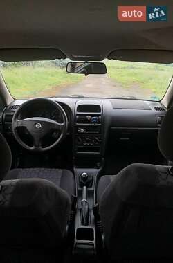 Универсал Opel Astra 2000 в 