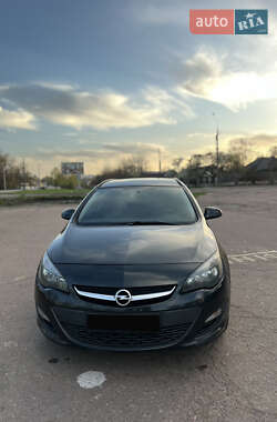 Універсал Opel Astra 2012 в Чернігові