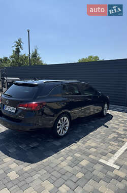 Универсал Opel Astra 2016 в 