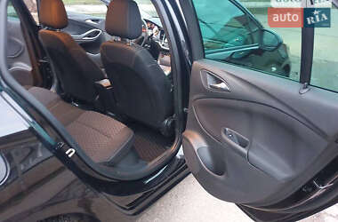 Универсал Opel Astra 2016 в 