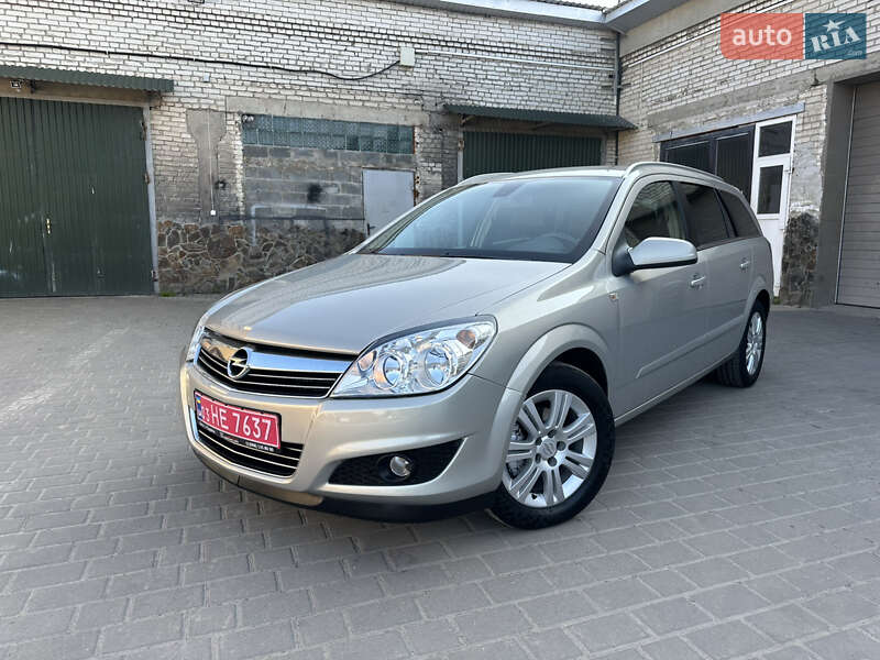 Універсал Opel Astra 2007 в Львові