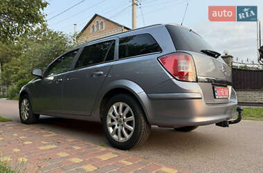 Універсал Opel Astra 2009 в Борисполі