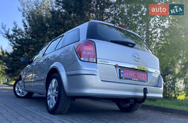 Универсал Opel Astra 2006 в 