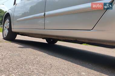 Универсал Opel Astra 2010 в 