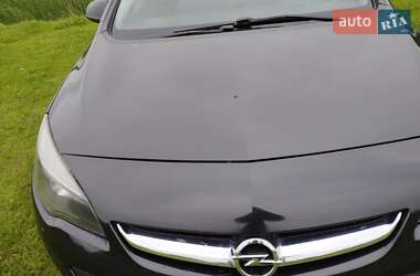 Универсал Opel Astra 2014 в 