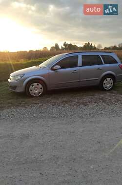 Универсал Opel Astra 2006 в 