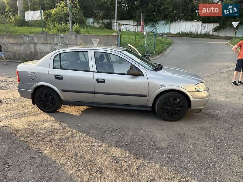 Opel Astra 2007