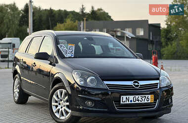 Универсал Opel Astra 2009 в Тернополе