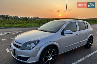 Хэтчбек Opel Astra 2005 в Ровно