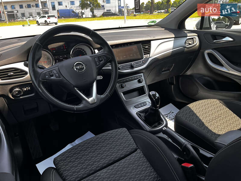 Универсал Opel Astra 2019 в Житомире