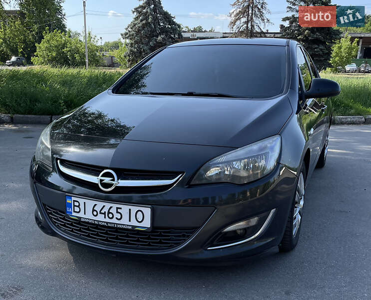 Opel Astra 2013