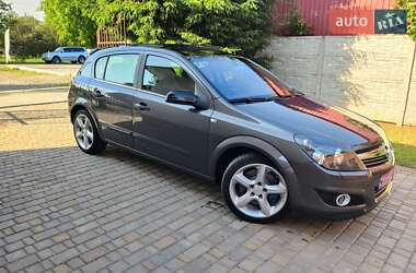 Хэтчбек Opel Astra 2009 в 