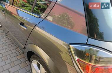 Хэтчбек Opel Astra 2009 в 