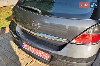 Хэтчбек Opel Astra 2009 в 