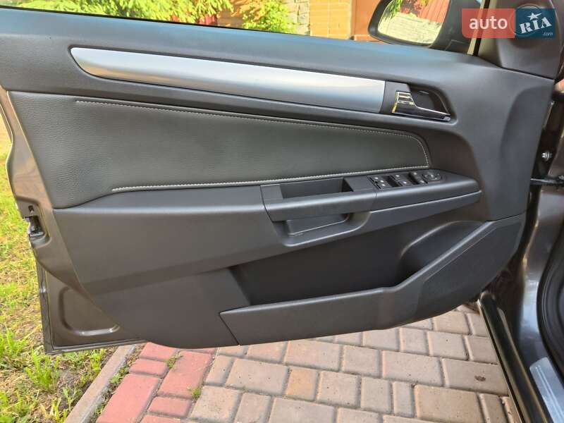 Хетчбек Opel Astra 2009 в Полтаві