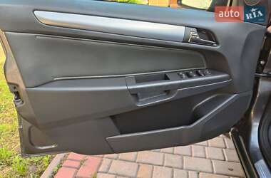 Хэтчбек Opel Astra 2009 в 