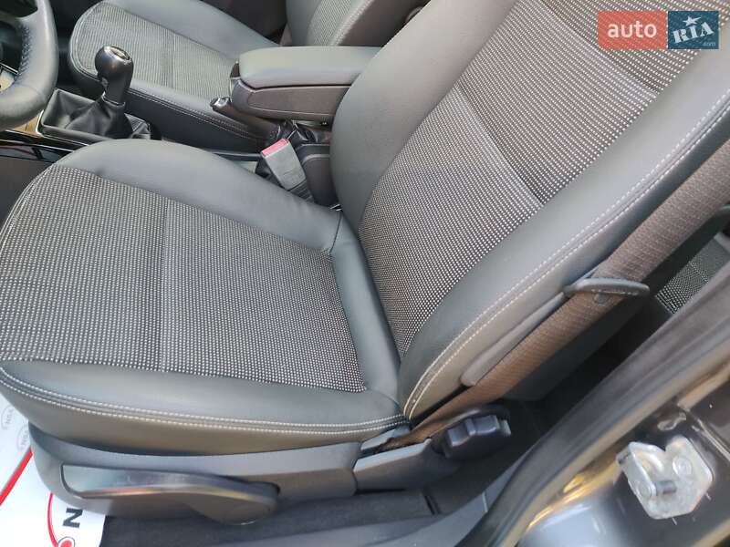 Хетчбек Opel Astra 2009 в Полтаві