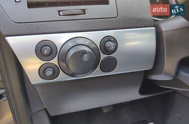 Хэтчбек Opel Astra 2009 в 