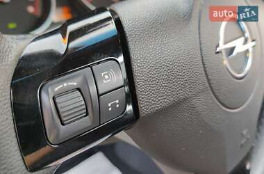 Хэтчбек Opel Astra 2009 в 