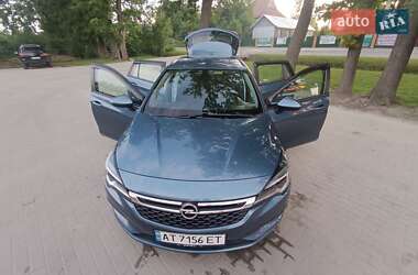 Універсал Opel Astra 2016 в Богородчанах