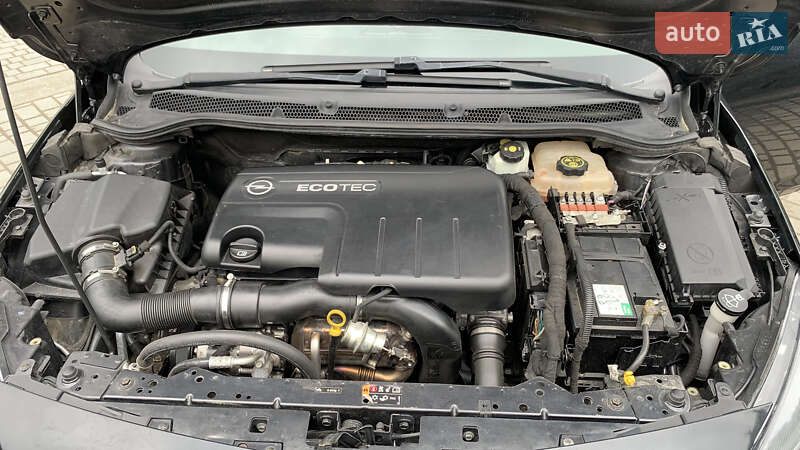 Универсал Opel Astra 2013 в Новояворовске фото 13 Универсал Opel Astra 2013 в Новояворовске