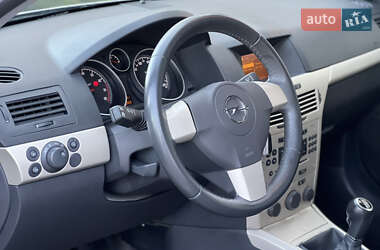 Універсал Opel Astra 2009 в 