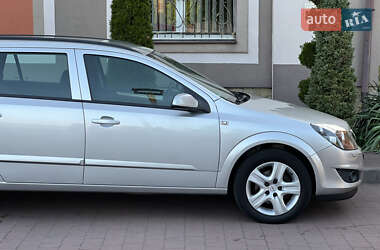 Універсал Opel Astra 2009 в 