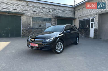 Универсал Opel Astra 2010 в 