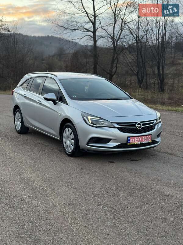 Універсал Opel Astra 2019 в Долині