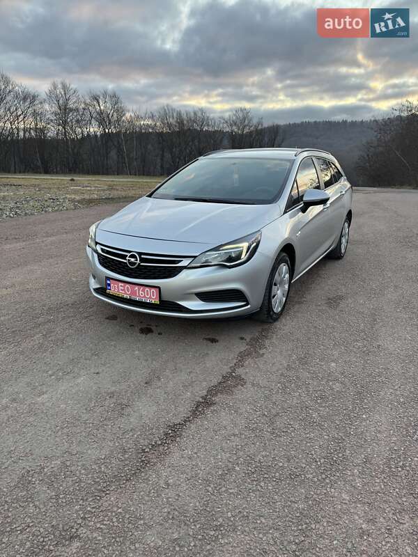 Універсал Opel Astra 2019 в Долині