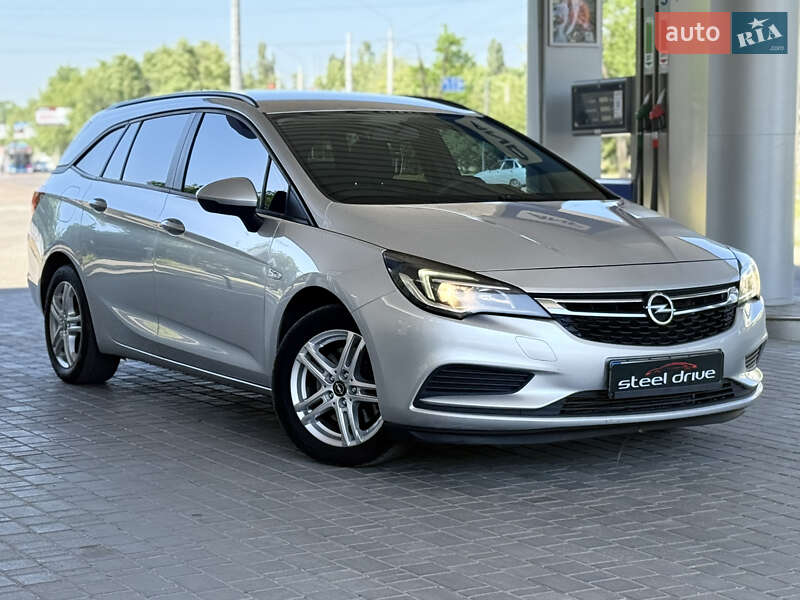 Универсал Opel Astra 2019 в Николаеве