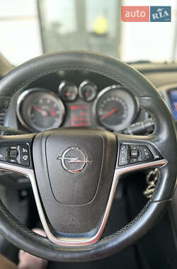 Універсал Opel Astra 2013 в 
