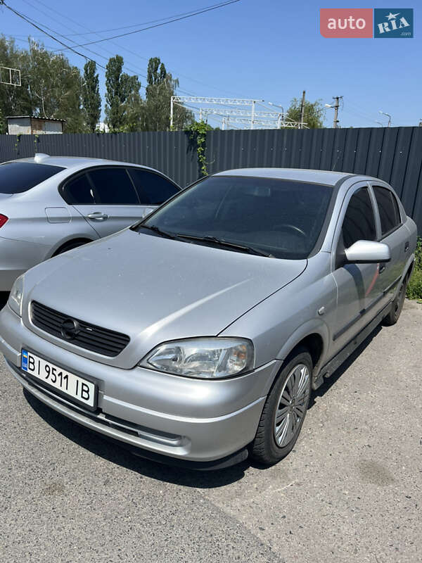 Хэтчбек Opel Astra 2004 в Полтаве