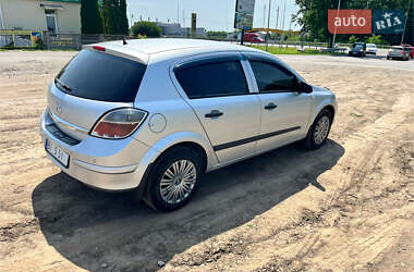 Хэтчбек Opel Astra 2008 в 