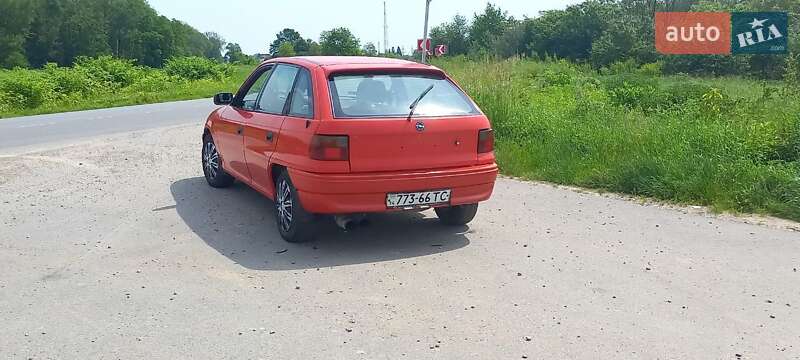 Хэтчбек Opel Astra 1996 в Самборе