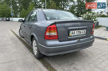 Седан Opel Astra 2007 в 