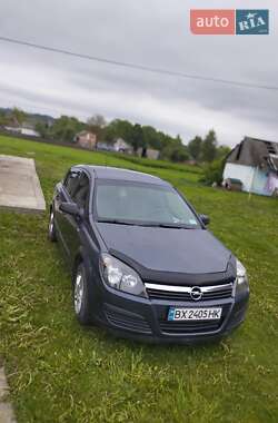 Хэтчбек Opel Astra 2006 в 