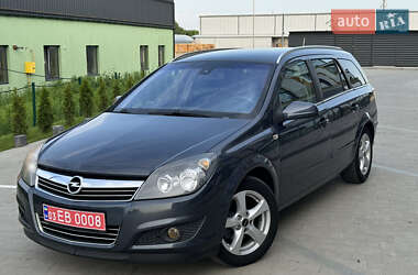 Універсал Opel Astra 2008 в Луцьку