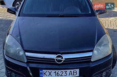 Універсал Opel Astra 2004 в Авангарді