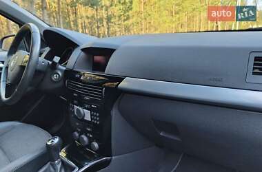 Универсал Opel Astra 2008 в 